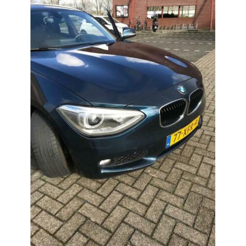 BMW 1-Serie 116I BUSINESS+ AUT.xenon,navi,pdc (bj 2012)