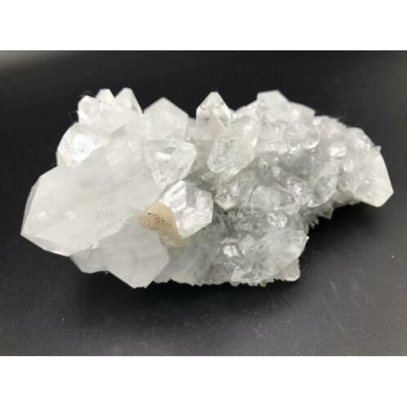 Zeoliet apofyliet stilbiet mineralen edelstenen gems