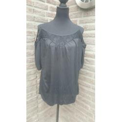 Zwarte open schouder spagetti top maat 5xl