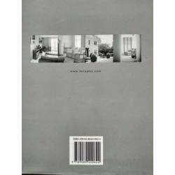Twee boeken vol ideeën voor interieur en tuin.