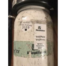 2 zuurstofcilinders