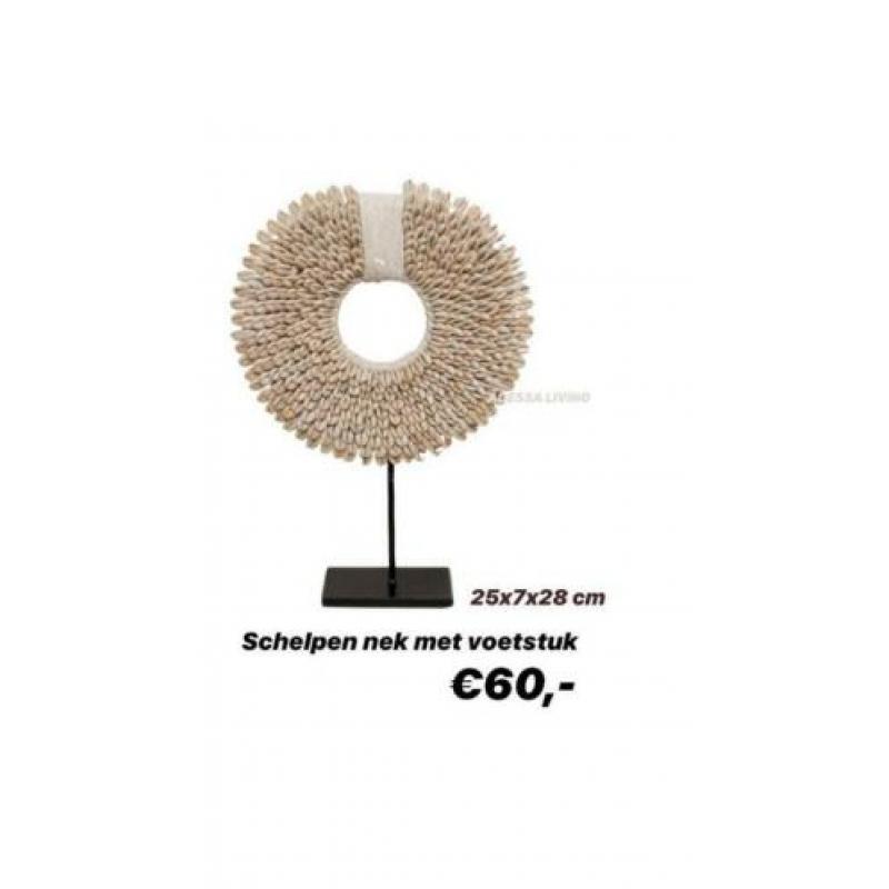 Schelpketting met voetstuk eric kuster