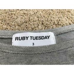 Grijze top Ruby Tuesday, maat 3