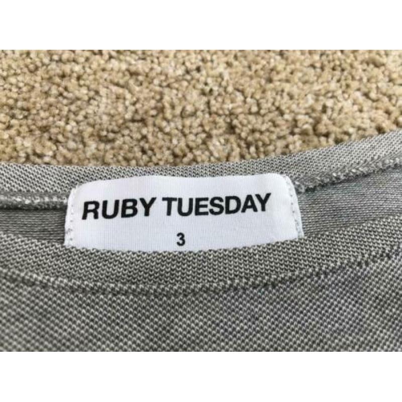 Grijze top Ruby Tuesday, maat 3