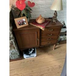 Houten meubels (eikenhout)
