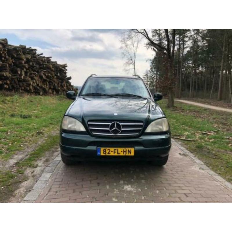 Mercedes-Benz M-klasse 270 CDI Groen Youngtimer Nw. APK