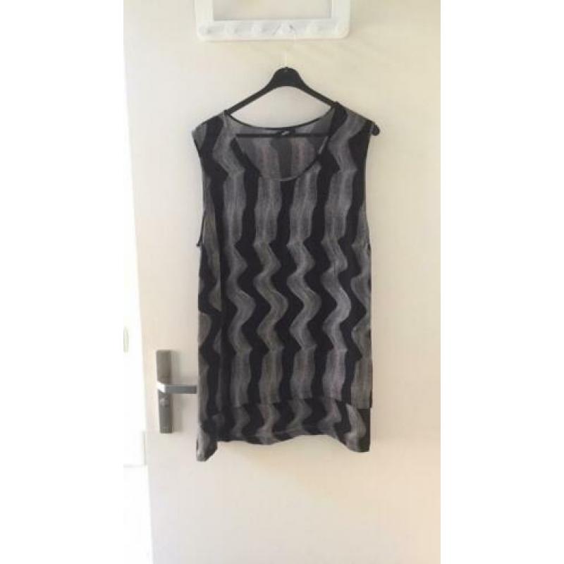 Wille. Zwart/witte top. Maat XL