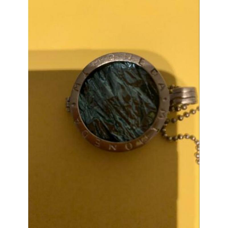 Mi moneda ketting met 2 hangers.