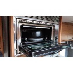 Burstner Delfin Performance 700 T ENKELE BEDDEN, SCHOTELTV