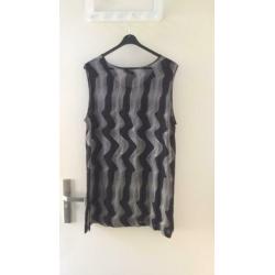 Wille. Zwart/witte top. Maat XL