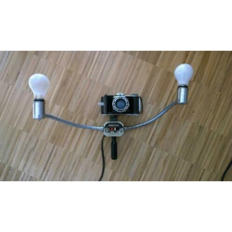 Vintage combinatie cameralamp & fototoestel Rolfix II