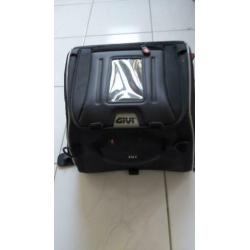 Tunneltas vor Scooter Burgman AN650