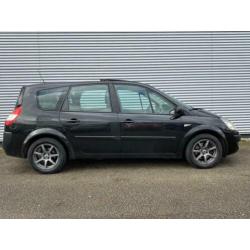 Renault Grand Scénic 2.0-16V Business Line / Airco / 5-deurs