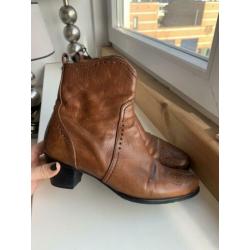 Maripe laarsjes maat 38