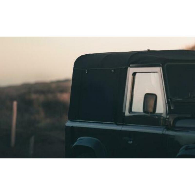 Land Rover Defender -LK02 Defender 90 Softtop 500 X tech