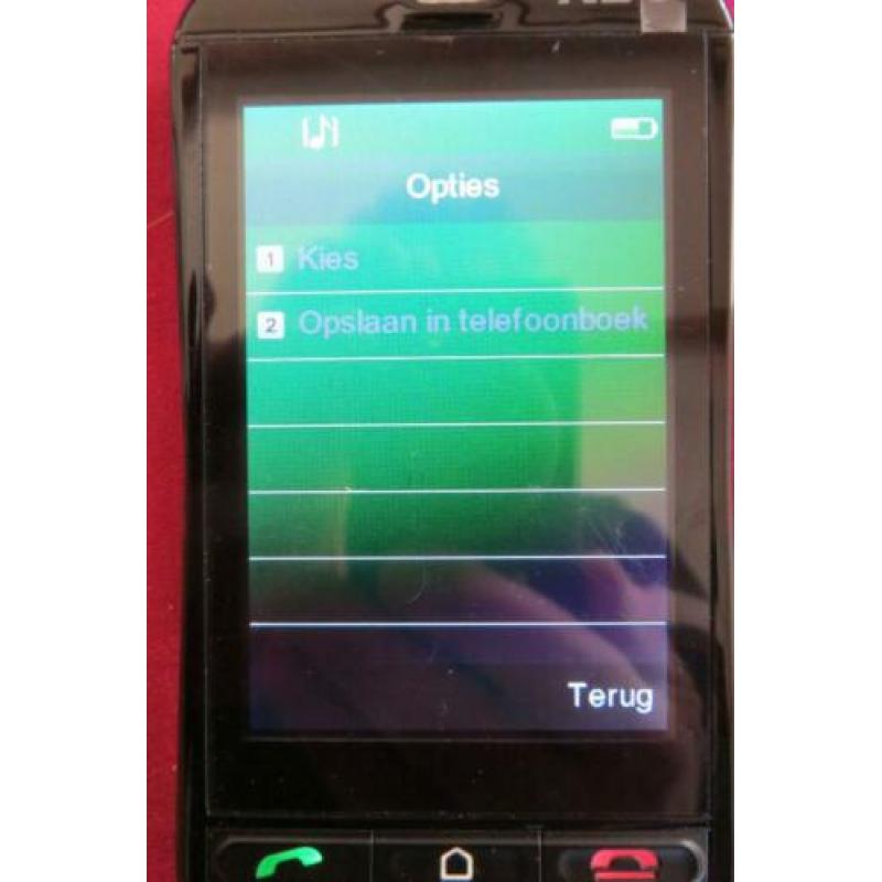 Senioren mobiel sos functie AEG