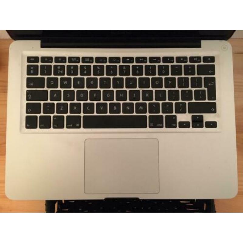 Macbook Pro 13 inch Medio 2012 met tas en oplader
