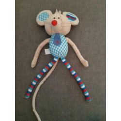 4 knuffels: minion, Mickey, muisje Lief! en Ruble Paw Patrol