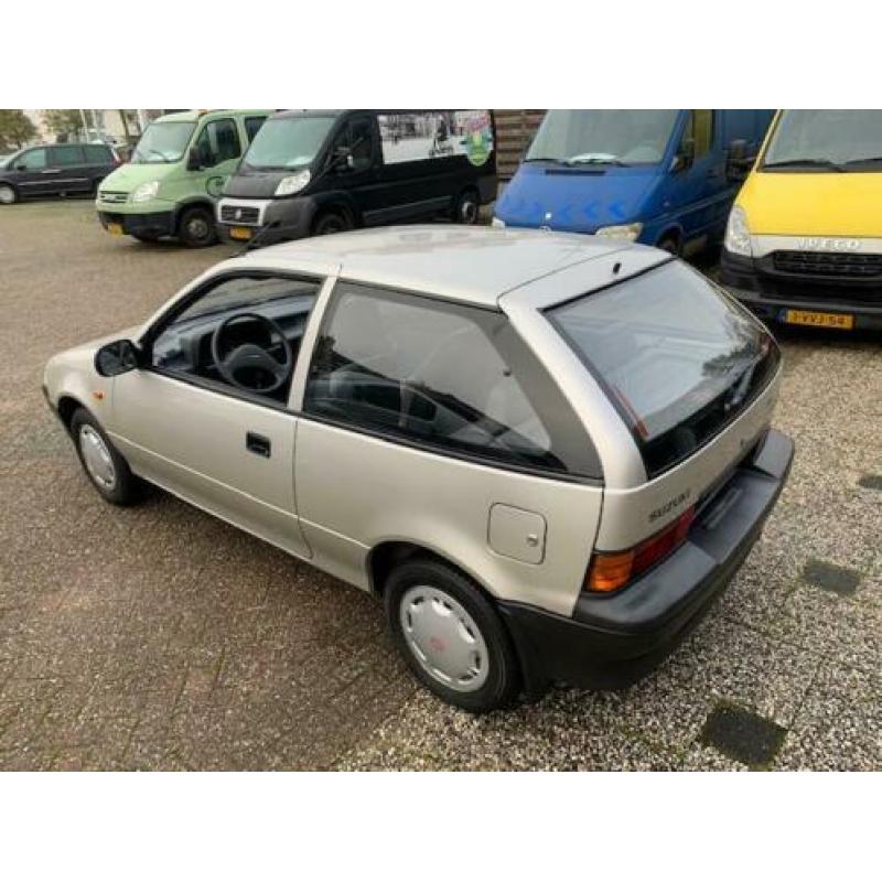 Suzuki SWIFT 1.0Automaat,Origineel:10.255KM