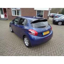 Peugeot 208 1.2 e-VTi Style AUTOMAAT NAVIGATIE CRUISE