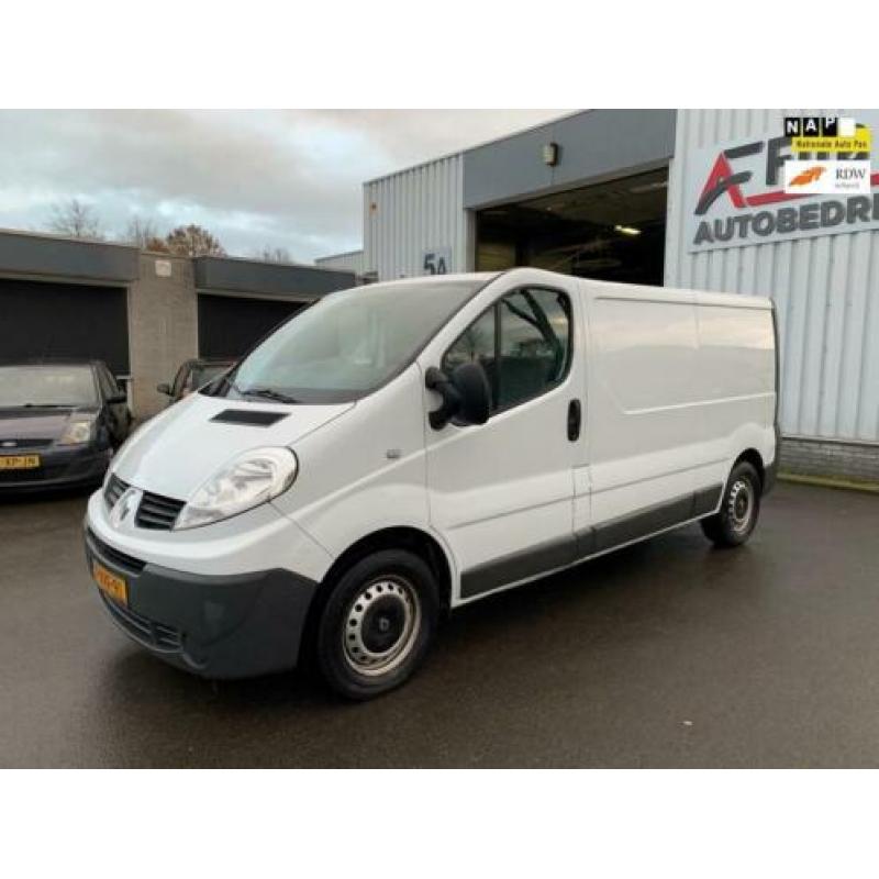 Renault Trafic 2.0 dCi T29 L2H1 Générique / BJ 2012 / 6-BAK