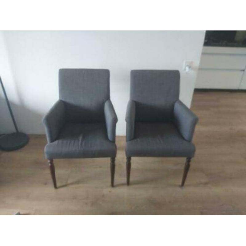 Eettafel met stoelen