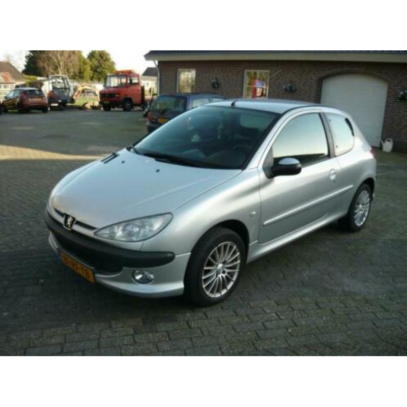 Peugeot 206 206; 1.4 3DRS