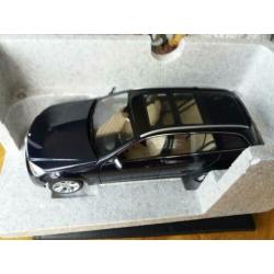 Dealer Autoart Mercedes Benz C T Model Blauw