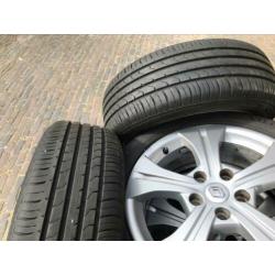 Orig 17” Renault Scenic III velgen 205/55 R17 banden (6-7mm)