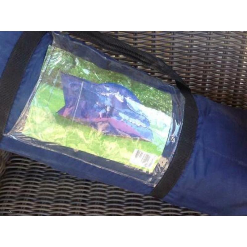 Nieuw tentje en gebruikte stretcher te koop