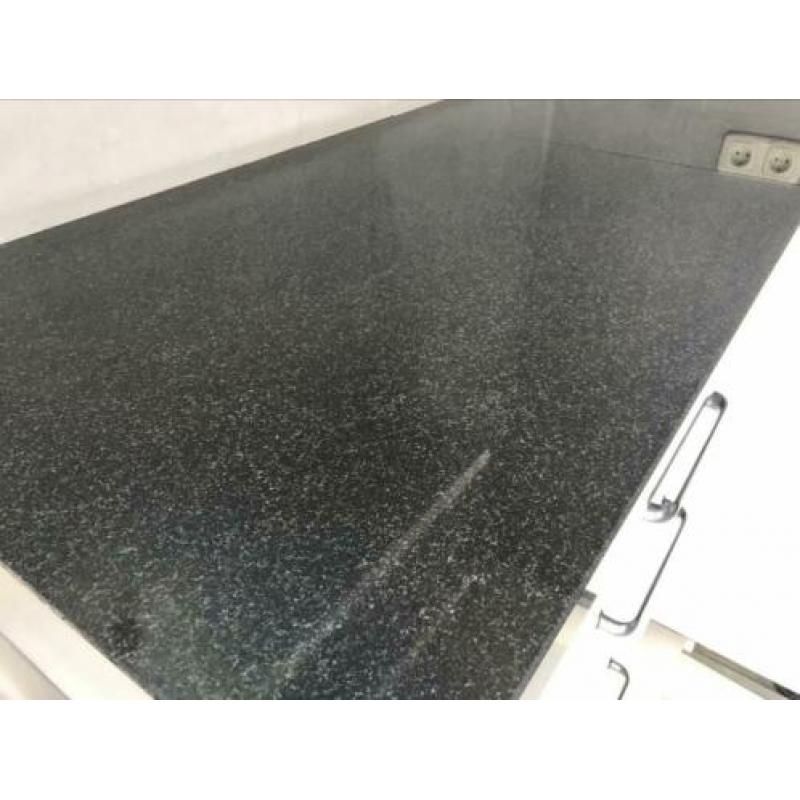 Complete keuken uit 2017 met AEG apparatuur