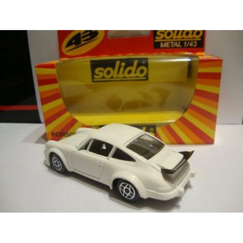 Solido 1:43 Porsche 934 wit 3INCH