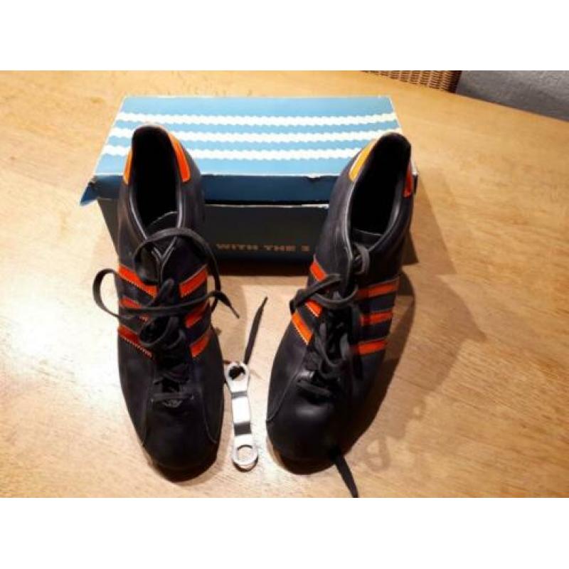 voetbalschoenen Adidas Santiago, maat 10