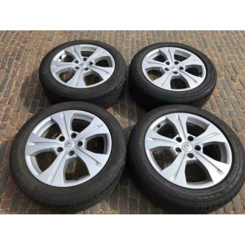 Orig 17” Renault Scenic III velgen 205/55 R17 banden (6-7mm)