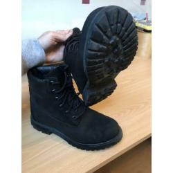 Zwarte Timberlands maat 37