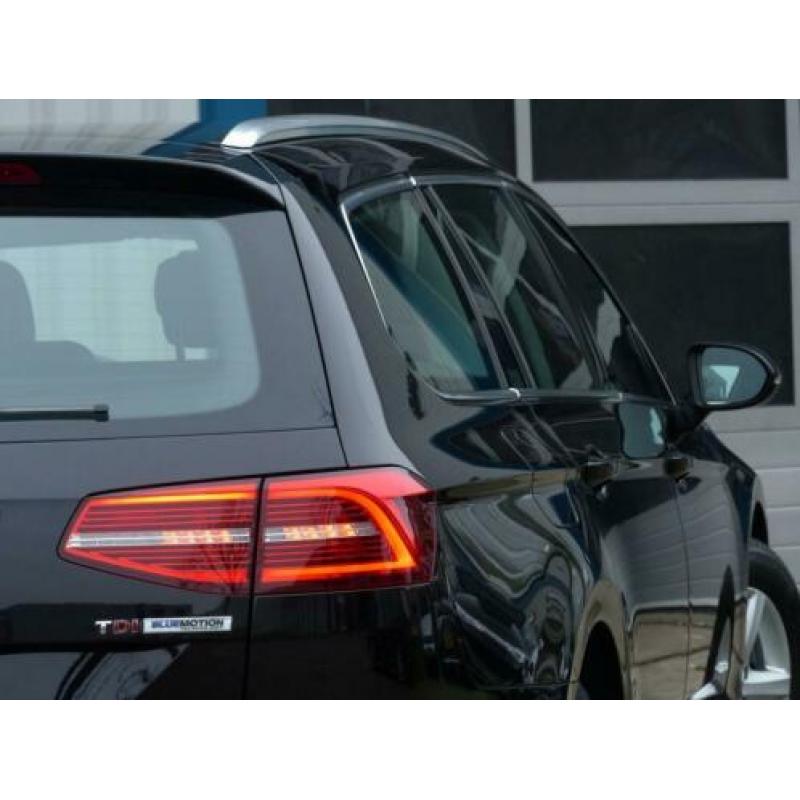 Volkswagen Passat Variant 1.6 TDI Full LED/Leder/Gr Navi/ NL