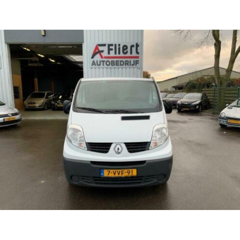 Renault Trafic 2.0 dCi T29 L2H1 Générique / BJ 2012 / 6-BAK