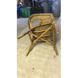 2 lekker zittende rieten stoelen