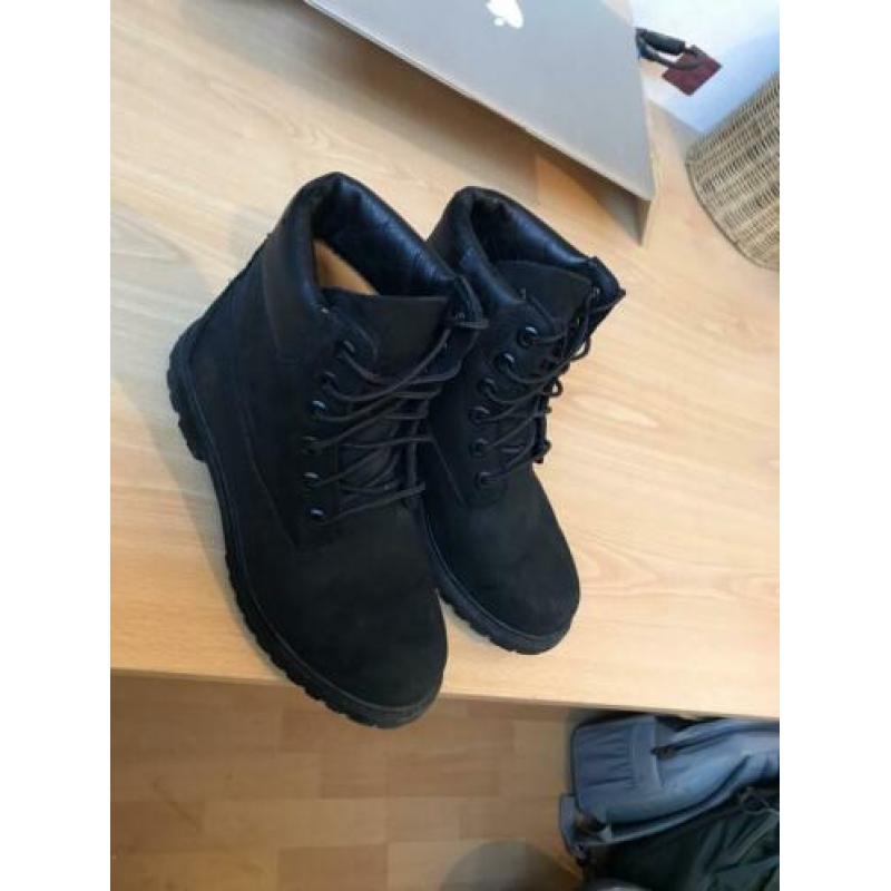 Zwarte Timberlands maat 37
