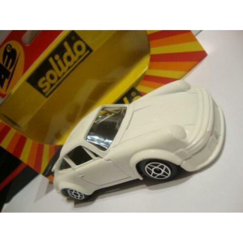 Solido 1:43 Porsche 934 wit 3INCH