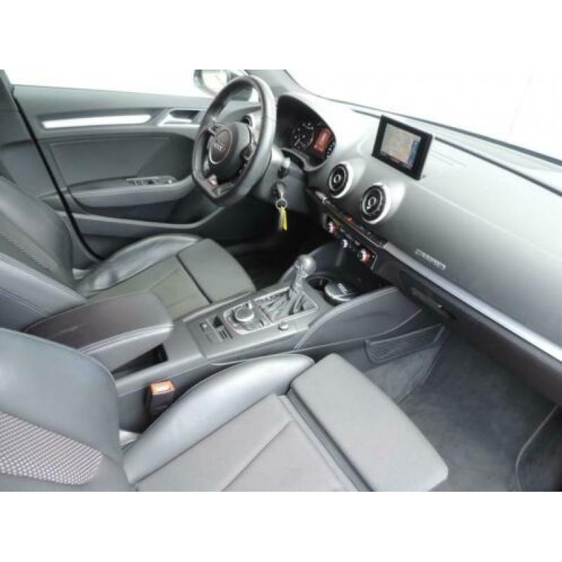 Audi A3 Sportback 1.4 TFSI Aut7 Ambition Pro Line S