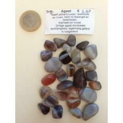 25 en 50 gram edelstenen o.a. Onyx