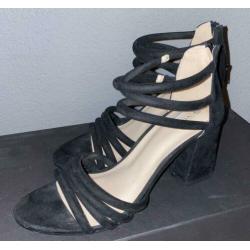 Nova pumps zwart suède maat 38