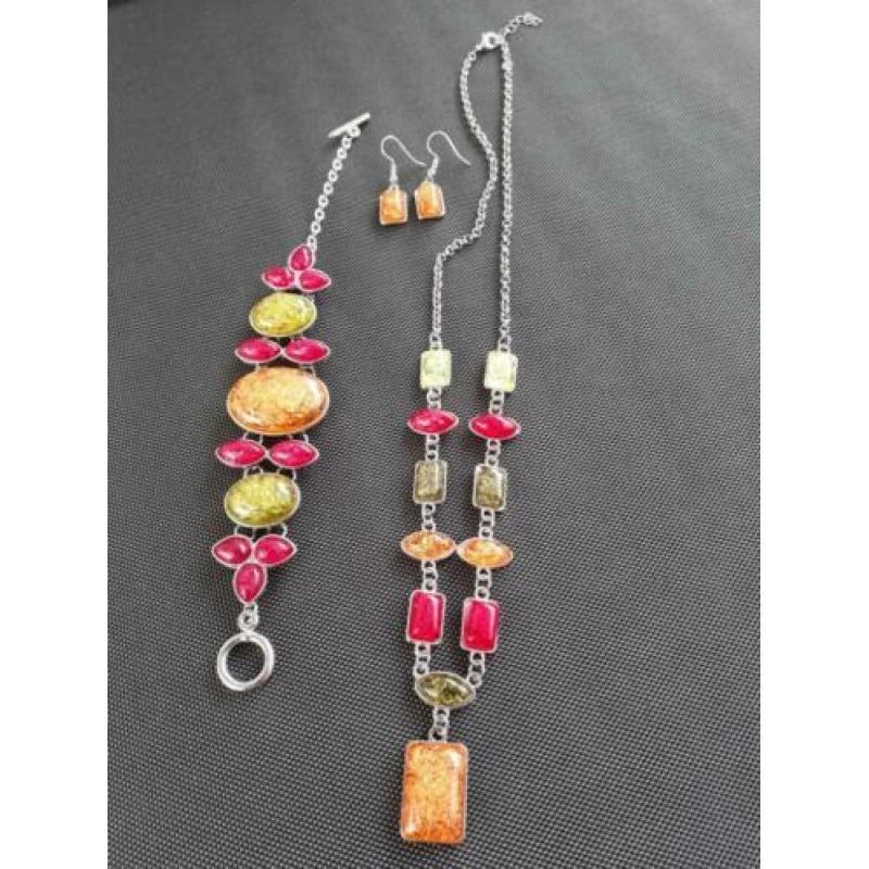 k. opruiming: 3-delige sieraden set gekleurde 'BARNSTEEN' (2