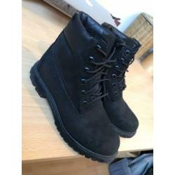 Zwarte Timberlands maat 37