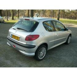 Peugeot 206 206; 1.4 3DRS