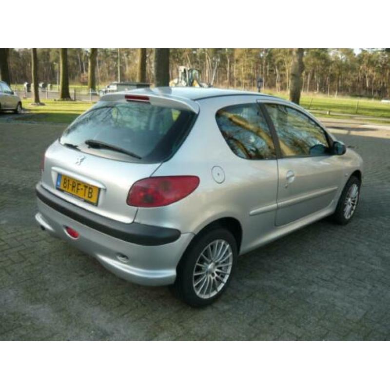 Peugeot 206 206; 1.4 3DRS