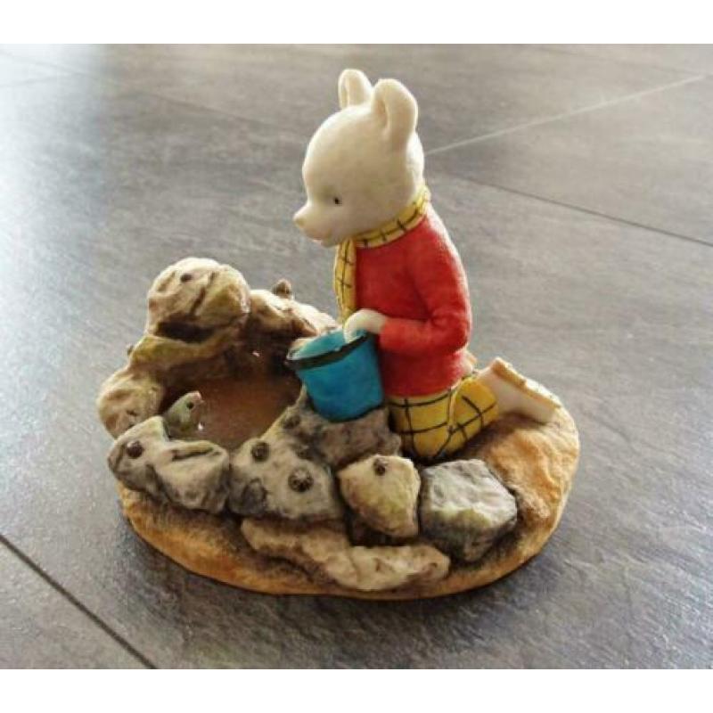 Rupert Beeld Vijver - Arden Sculptures - Bruintje Beer