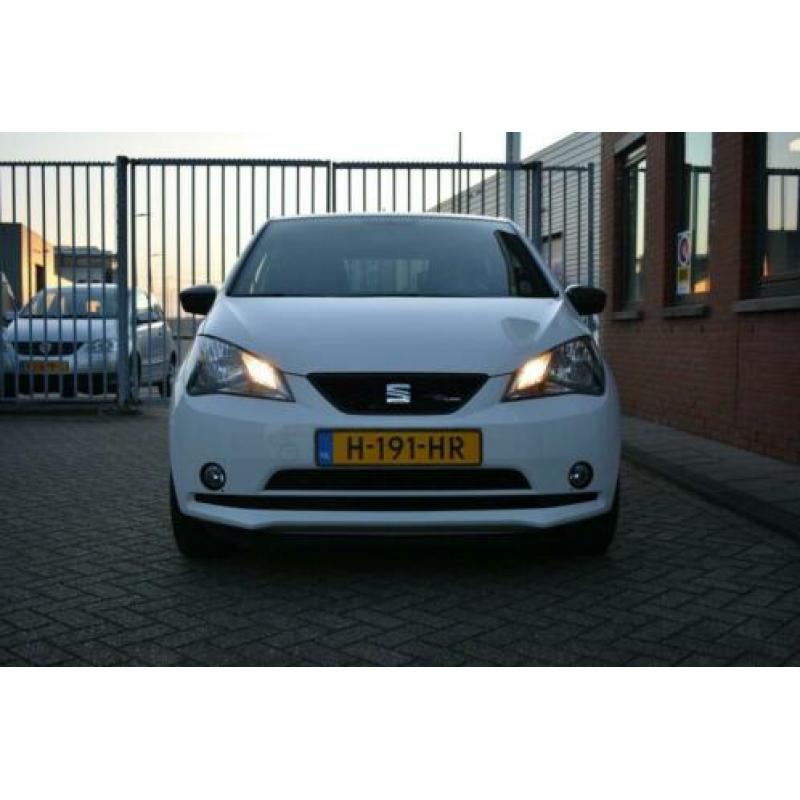 SEAT Mii 1.0 FR Connect + Cruise Control + PDC + Navigatie