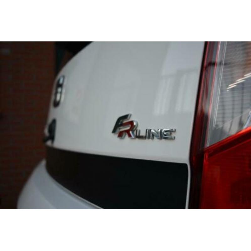 SEAT Mii 1.0 FR Connect + Cruise Control + PDC + Navigatie